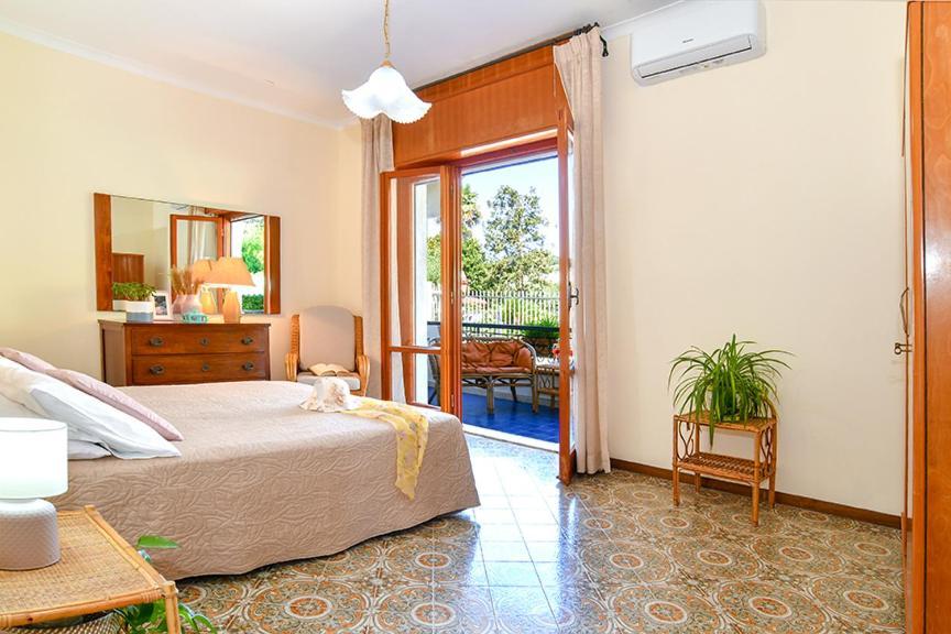 Villa Li Campi มัสซาลูเบรนเซ ภายนอก รูปภาพ