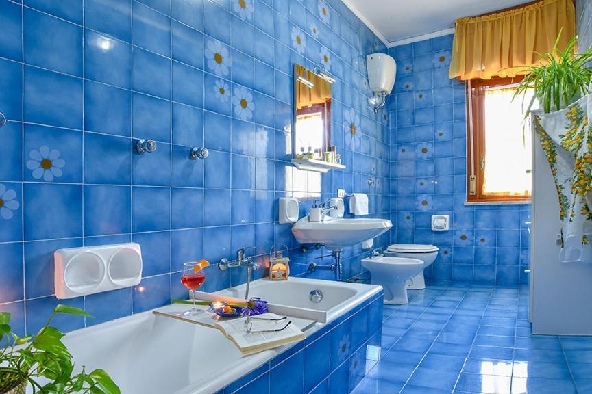 Villa Li Campi มัสซาลูเบรนเซ ภายนอก รูปภาพ