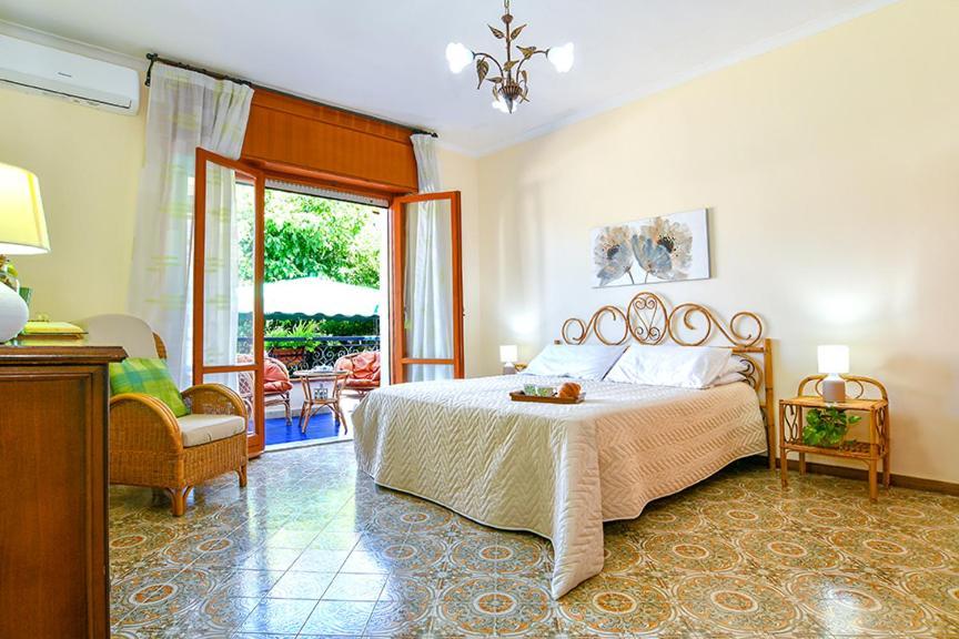 Villa Li Campi มัสซาลูเบรนเซ ภายนอก รูปภาพ